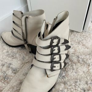 White Steve Madden Cowboy booties!